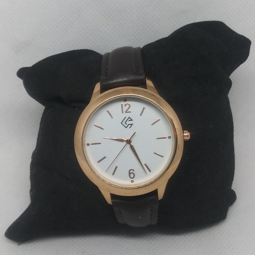 C Q watch genuine leather